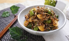 Quinoa Power Bowl